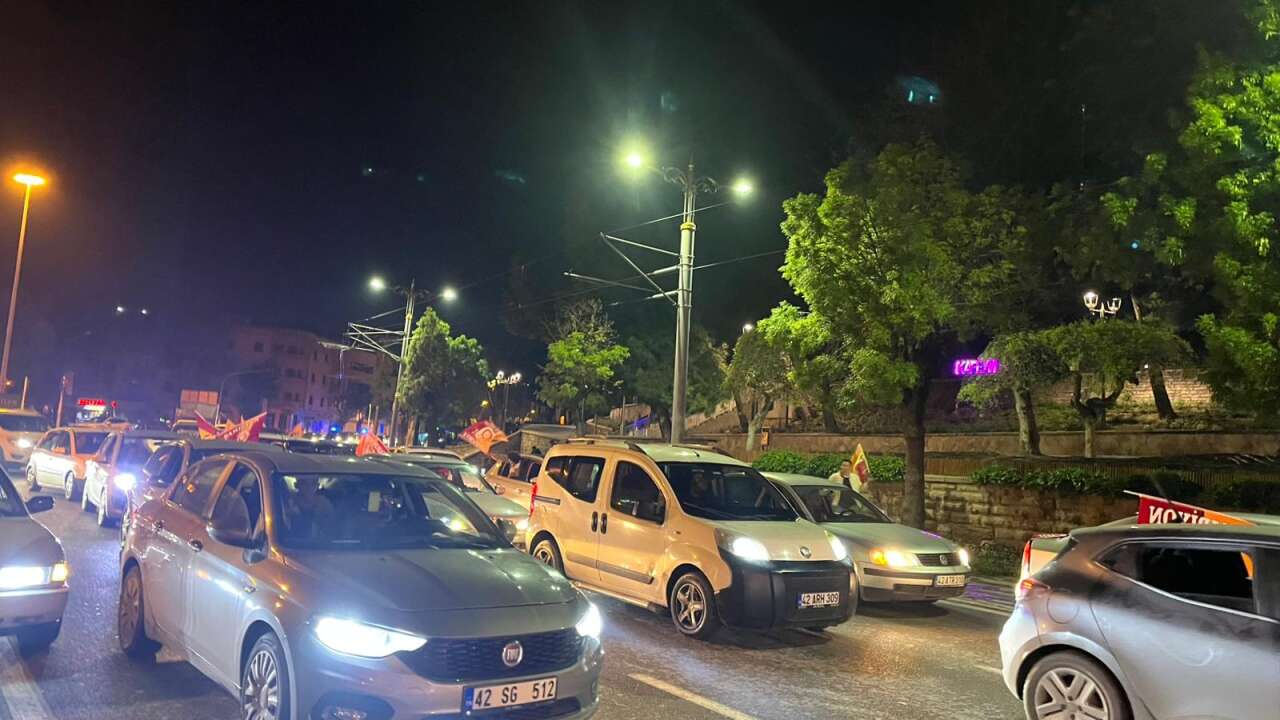 Galatasaray şampiyon oldu, Konya’da taraftarlar sokağa döküldü 14